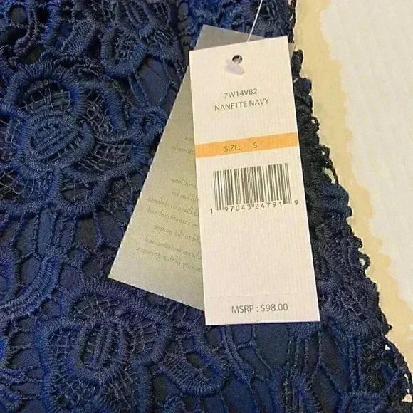 Nanette Lepore Women's Sleeveless SMALL Navy Blue Lace Top Embroidered Classic - Picture 6 of 10